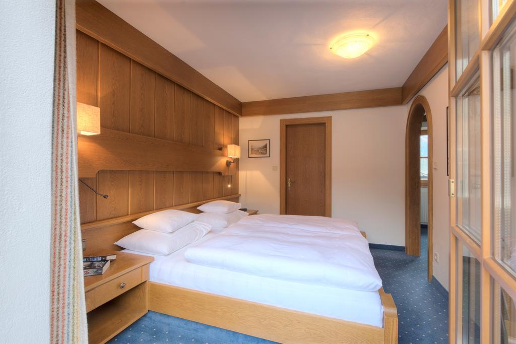 Hotel Garni Almjur Sankt Anton am Arlberg Ngoại thất bức ảnh